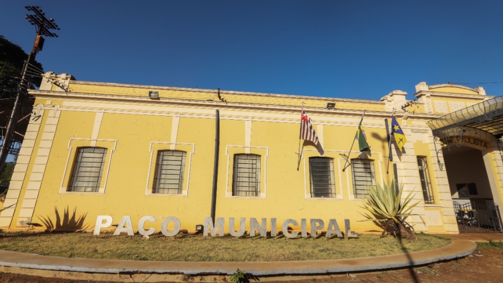 Prefeitura de Rincão abre concurso público com diversas vagas e salários de até R$ 9.945,76