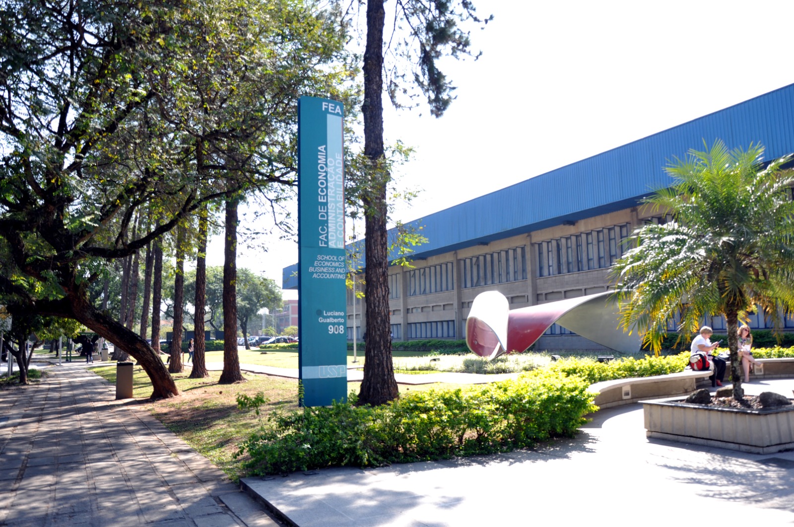 FEA-USP abre três vagas para Professor Titular na área de Administração