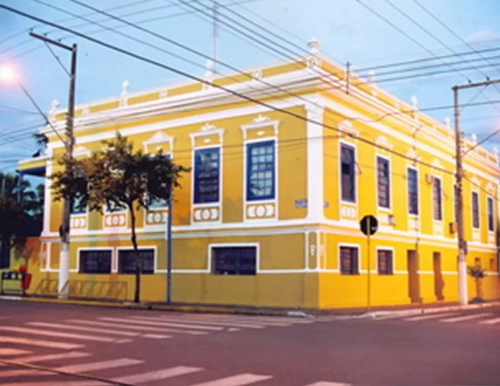 Prefeitura de Leme abre dois Concursos Públicos com 34 vagas disponíveis