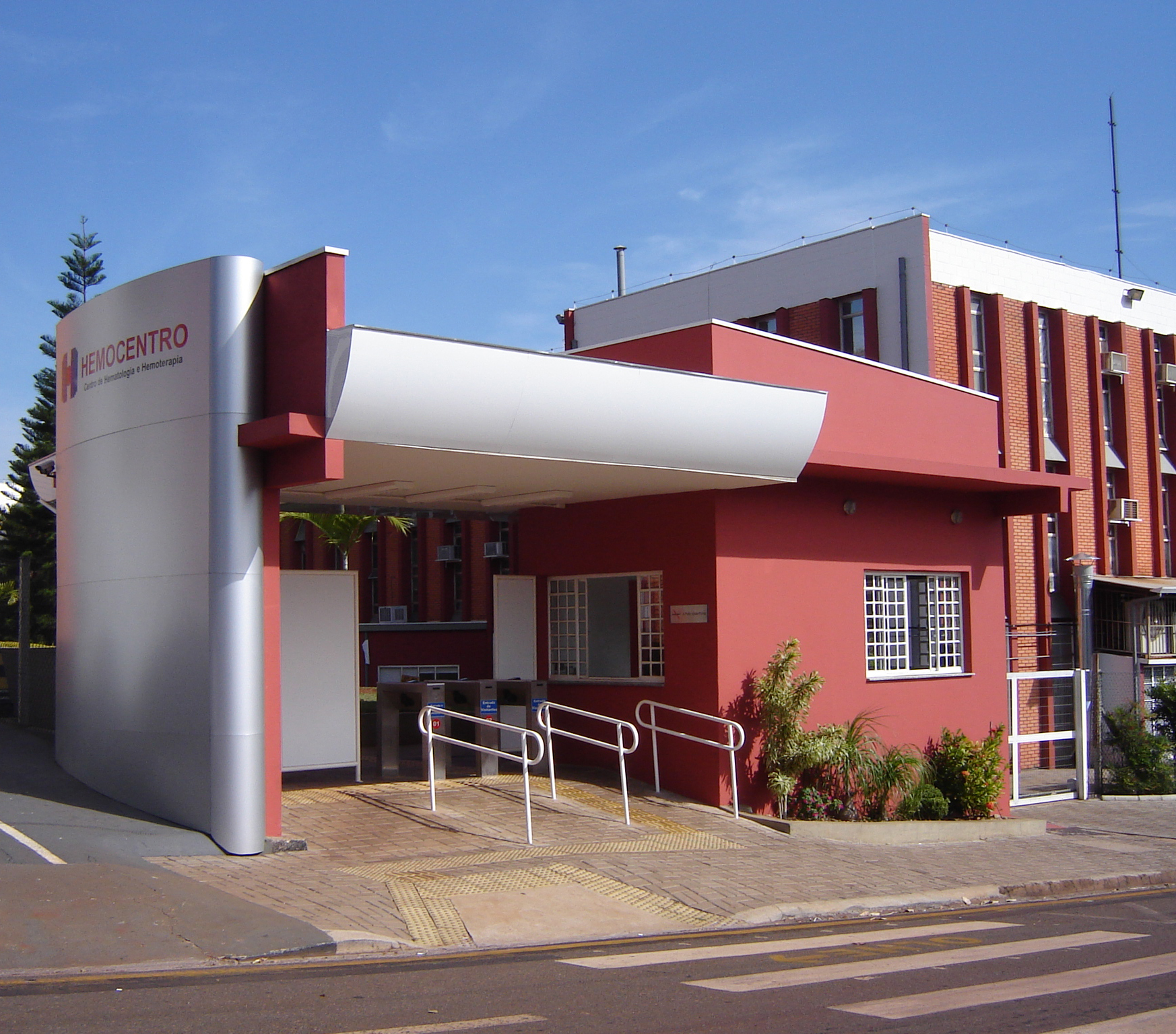 Funcamp anuncia Processo Seletivo no Hemocentro Unicamp para vaga de Biologista