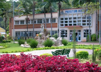 Prefeitura de Serra Negra SP promove Concurso Público com 74 vagas